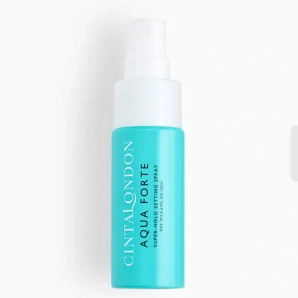 CINTA LONDON Aqua Forte Super-Hold Setting Spray